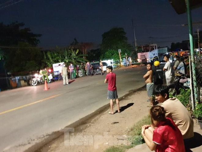 Đi vào đường ngược chiều rồi lao vào xe container, hai anh em tử vong tại chỗ - 2