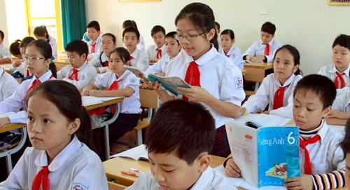 Tin tức 24h qua: Bé gái rơi từ tầng cao của chung cư đã cười đùa, sẽ xuất viện vào ngày mai 5/3 - 1