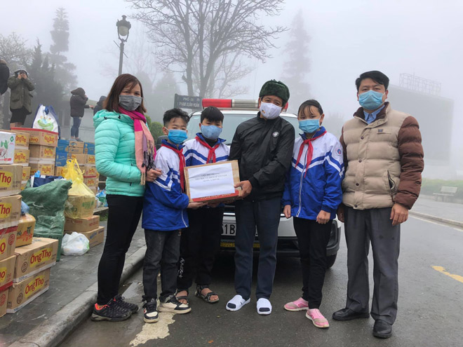 Sau 2 tiếng ở Sa Pa, ông Đoàn Ngọc Hải kêu gọi được 30.000 hộp sữa cho trẻ em nghèo - 3