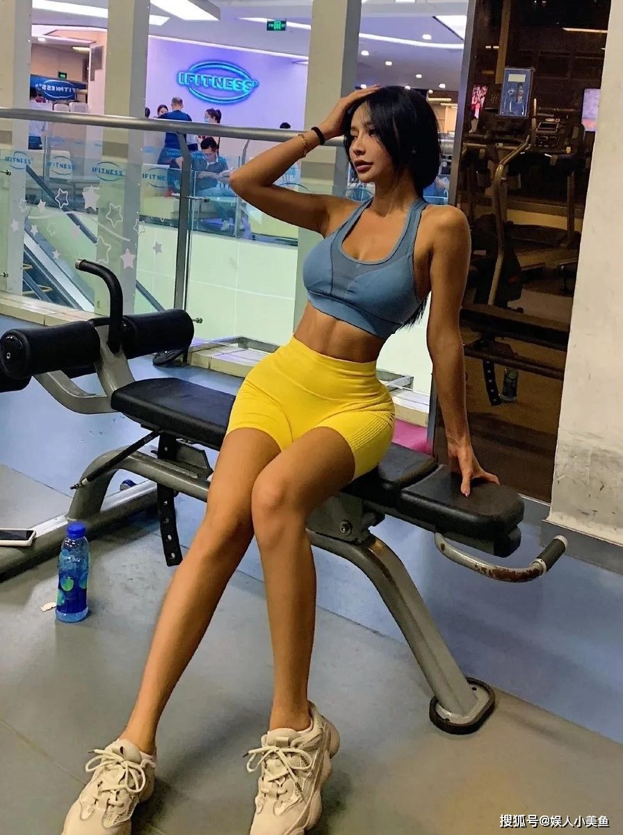 Hot girl Trùng Khánh được ví như bản sao Kylie Jenner nhờ body bốc lửa chuẩn Âu Mỹ - 5