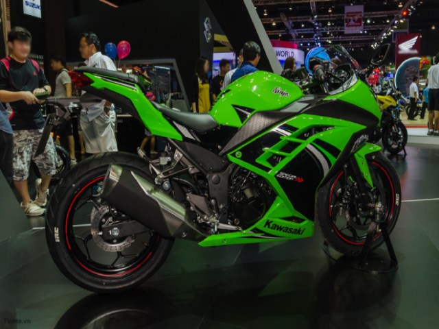 BMS 2014 Kawasaki Ninja 300 ABS Dẫn đầu trong phân khúc mô tô 300cc