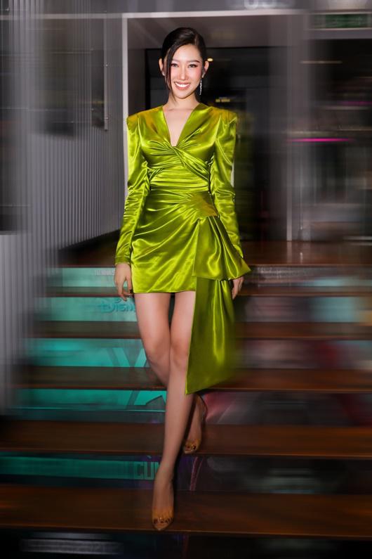 Thuý Ngân khoe body lẫn thần thái đỉnh cao, khẳng định không ép cân - 4