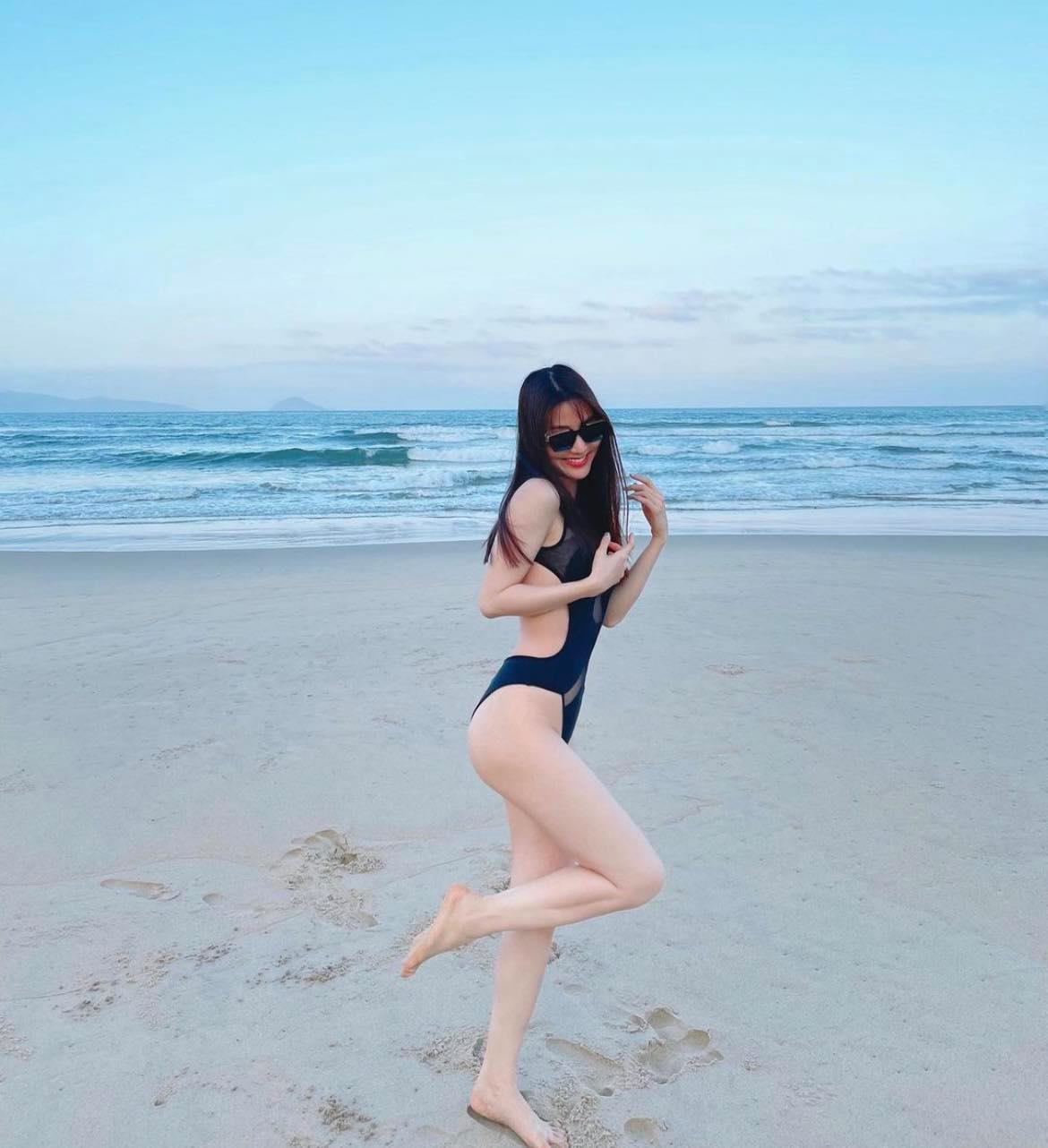 Mặc bikini hiểm hóc, Diễm My 9x khoe vòng 3 lớn 95cm “chân thực” - 3