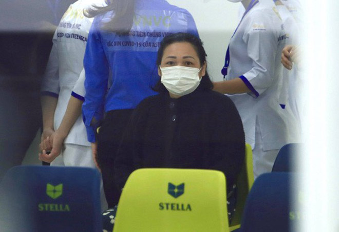 Những mũi tiêm vắc-xin COVID -19 đầu tiên tại Việt Nam - 9