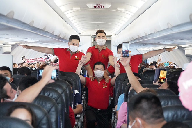 Có hẹn với bầu trời, cùng nàng đi muôn nơi trên tàu bay Vietjet - 4