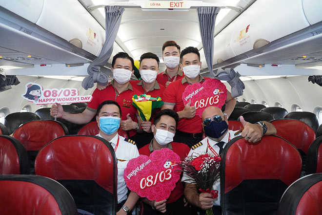 Có hẹn với bầu trời, cùng nàng đi muôn nơi trên tàu bay Vietjet - 5