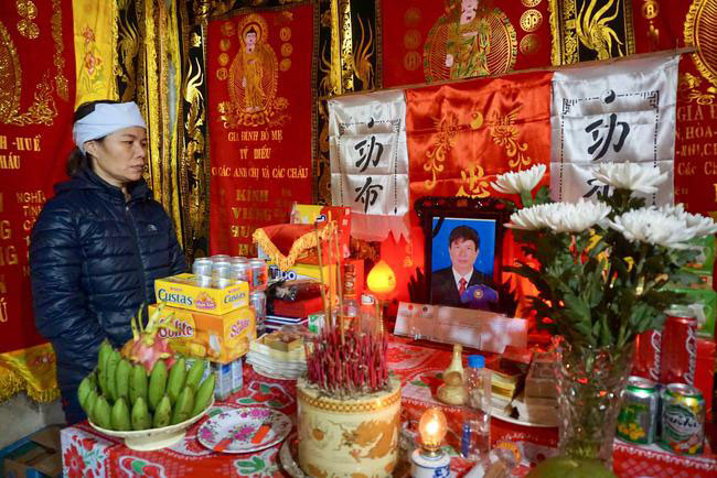 Cấp bằng "Tổ quốc ghi công" cho Chủ tịch xã hy sinh vì cứu người trong mưa lũ - 2