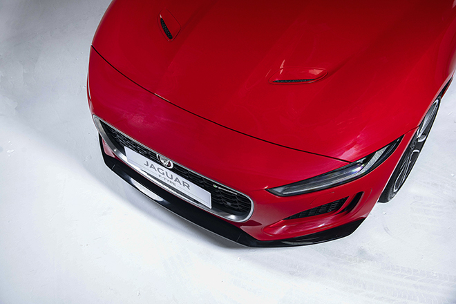 Xe thể thao Jaguar F-Type trình làng tại Việt Nam, giá từ 5,6 tỷ đồng - 4