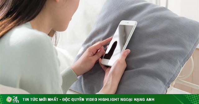Chồng đi tắm suối nước nóng qua đêm, vợ kiểm tra điện thoại biết sự thật đau lòng