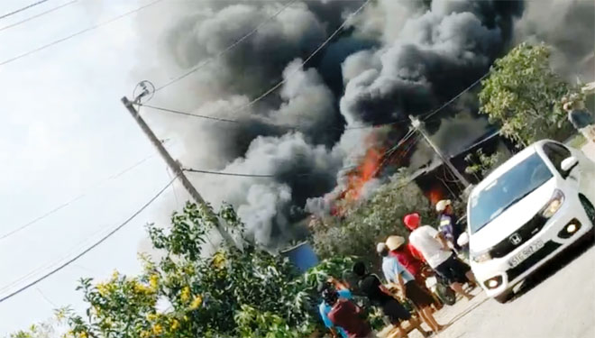 Khói lửa “nhấn chìm” 3 căn nhà ở Sài Gòn - 3