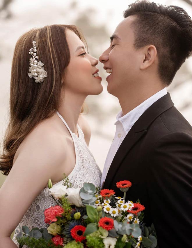 Cô dâu Cà Mau đeo 20 cây vàng, của hồi môn còn &#34;khủng&#34; hơn nhiều - 8