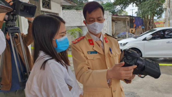 Phạt vi phạm tốc độ: Đòi bằng chứng chưa đủ, bắt CSGT chở đi ngó biển báo - 1