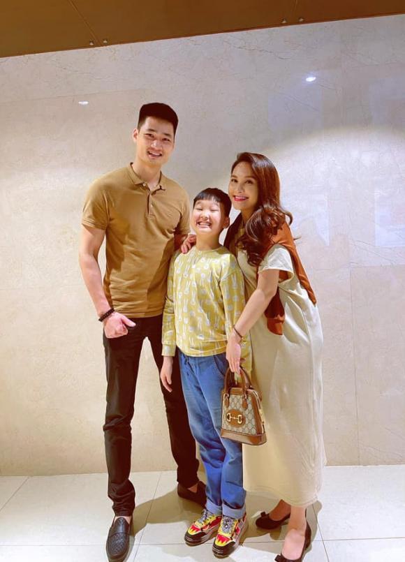 Bảo Thanh tung ảnh gợi cảm khoe bụng bầu ở cuối thai kỳ - 3