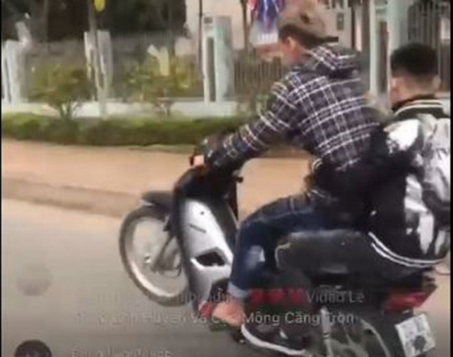 10X đi xe máy "bốc đầu" đăng facebook bị phạt 5 lỗi vi phạm - 2