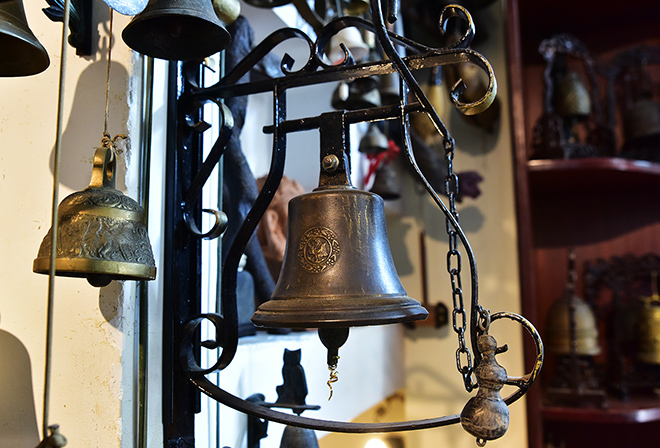 "Kho báu" treo lủng lẳng trong nhà của ông lão Sài thành - 16