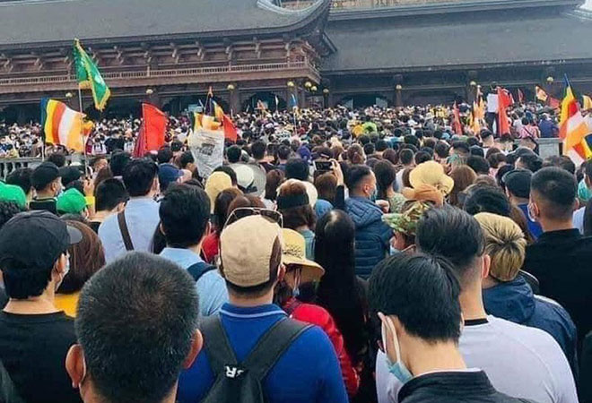 Sau vụ “biển người” chen chúc đi lễ, chùa Tam Chúc hoạt động như thế nào? - 8