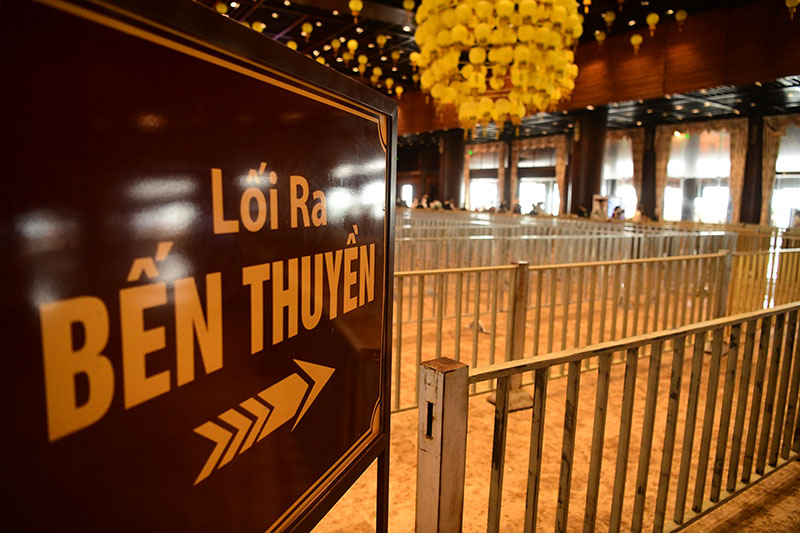 Sau vụ “biển người” chen chúc đi lễ, chùa Tam Chúc hoạt động như thế nào? - 12