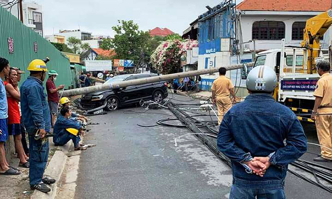 Tin tức 24h qua: Thu mua phế liệu, người đàn ông nhặt được 1,1 cây vàng trong ủng cao su - 2
