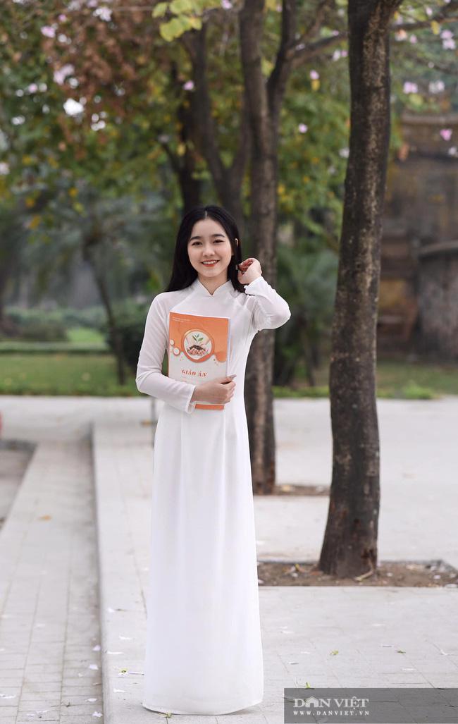 Hà Nội: Hoa ban nở rộ, giới trẻ đua nhau "khoe sắc" trên phố Bắc Sơn, Hoàng Diệu - 5