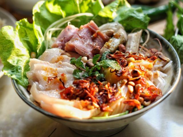 Cách làm bún mắm nêm Đà Nẵng gây thương nhớ cho các tín đồ sành ăn