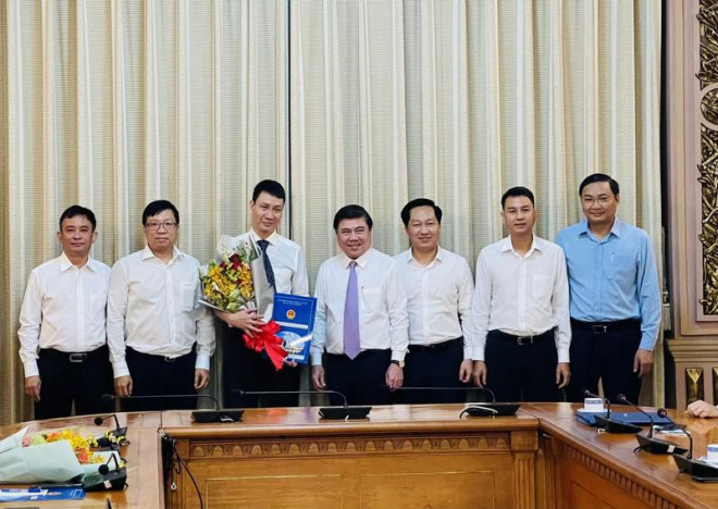 TP.HCM: Điều động 2 nguyên chủ tịch quận về hai sở "nóng" - 3