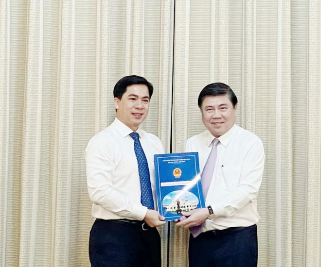TP.HCM: Điều động 2 nguyên chủ tịch quận về hai sở "nóng" - 4