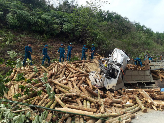 Hiện trường kinh hoàng vụ tai nạn thảm khốc khiến 7 người tử vong ở Thanh Hóa - 8