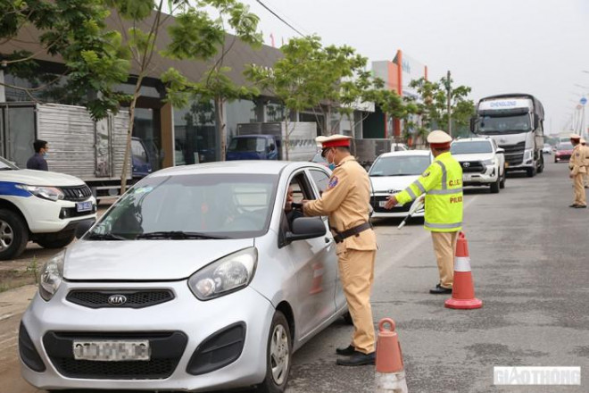 Nể bạn uống 1 lon bia, bị phạt 7 triệu đồng - 2