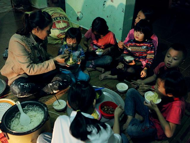 Tin tức trong ngày - Bất ngờ với cuộc sống hiện tại của người phụ nữ 29 tuổi đẻ 8 con ở Hà Nội