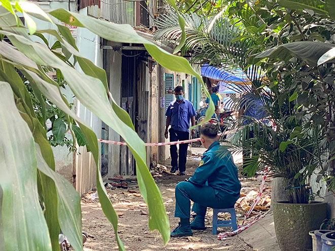 Vụ 2 vợ chồng cùng con gái 3 tuổi chết trong căn nhà cháy: Lửa lan rất nhanh - 3