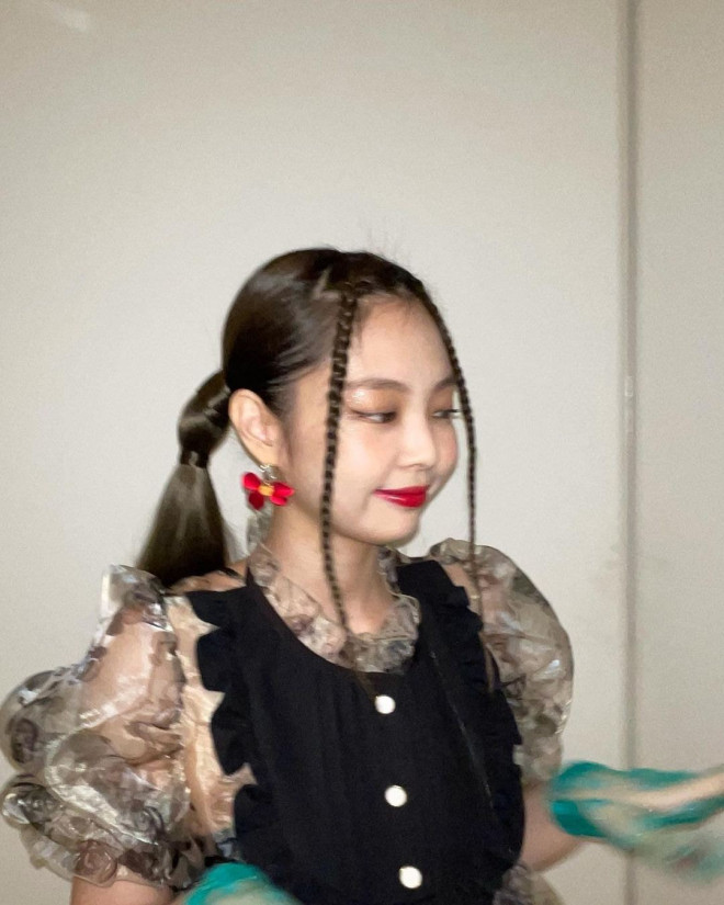 Không phải idol xinh đẹp nhất nhưng Jennie chính là cô gái “cân được mọi kiểu tóc” - 5