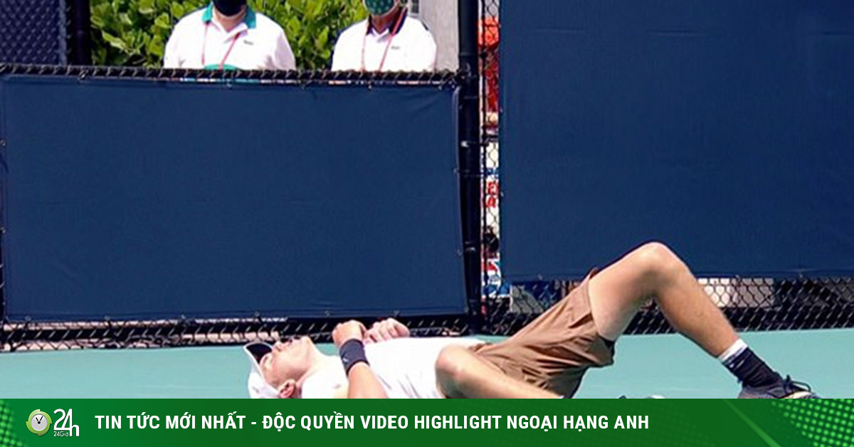 Miami Open ngày 2: Tay vợt tuổi teen ngất trên sân vì sốc ...