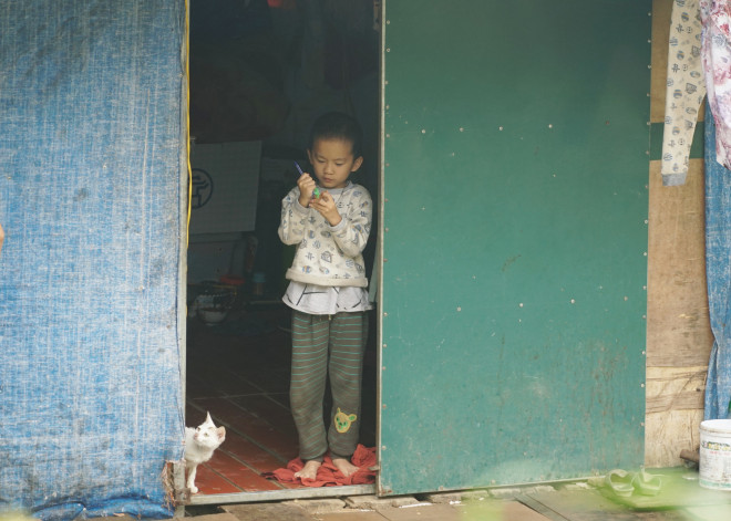Cuộc sống cùng cực của người dân xóm chài Hà Nội và nỗi lo quy hoạch - 3