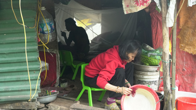 Cuộc sống cùng cực của người dân xóm chài Hà Nội và nỗi lo quy hoạch - 6
