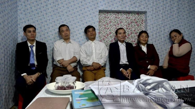 Phát hiện 2 nhóm gồm nhiều người đang sinh hoạt Hội thánh Đức chúa trời mẹ - 1