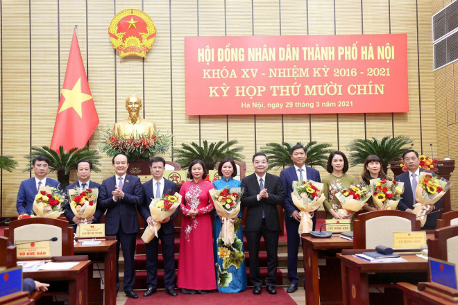 Hà Nội miễn nhiệm, bầu bổ sung hàng loạt Ủy viên UBND TP - 2