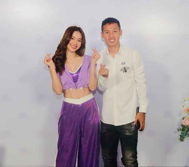 Đỗ Hùng Dũng đỏ mặt bên Ninh Dương Lan Ngọc vẫn "chưa là gì" với Quang Hải lúng túng trước hoa hậu VN - 1