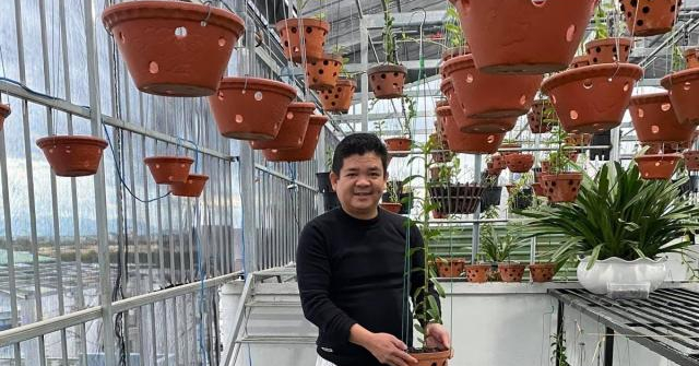 Nghệ nhân Nguyễn Ngọc Huy: Gia đình phản đối cũng không ngăn nổi tình yêu của mình 