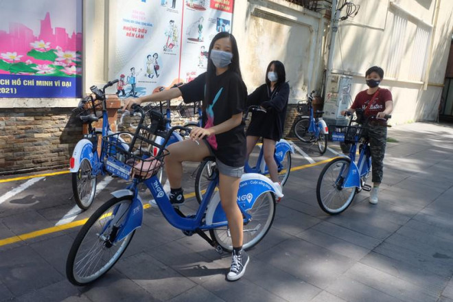 Những ngày đầu năm mới 2022, người dân TP.HCM thong thả dạo chơi - 12