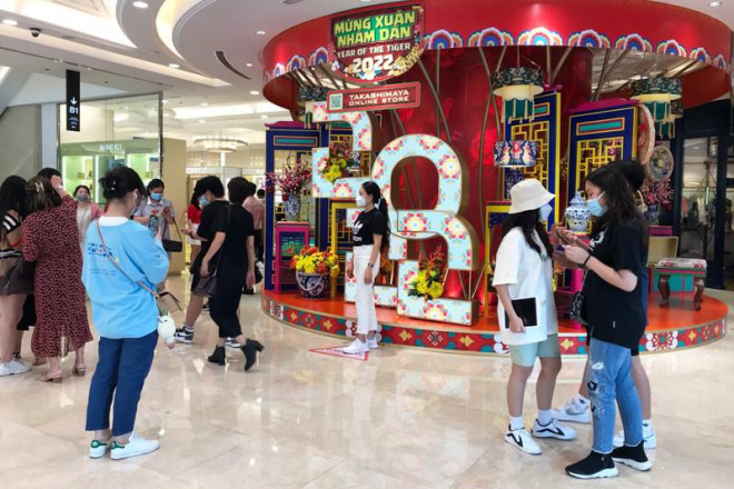 Những ngày đầu năm mới 2022, người dân TP.HCM thong thả dạo chơi - 15