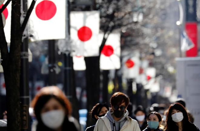 Số ca nhiễm COVID-19 tăng nhanh trở lại, Nhật Bản cân nhắc tái áp dụng phòng dịch trọng điểm - 1