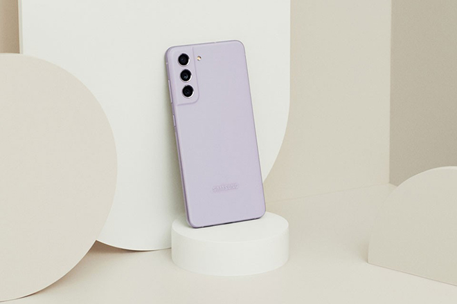 Xiaomi 12 so kè Galaxy S21 FE - Ai mới là trùm tầm trung? - 4