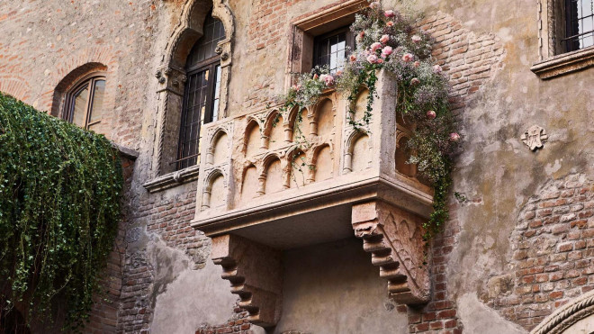 Top điểm đến được thổi phồng quá mức và mẹo của người bản địa cho du khách - 3