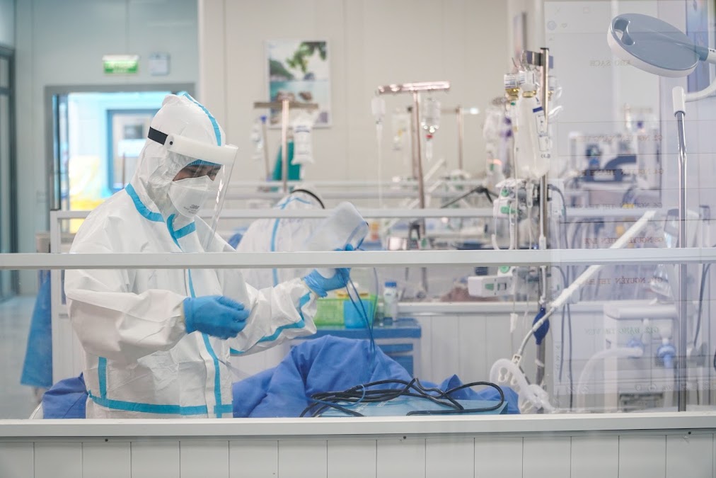 Hà Nội nên bỏ "đếm" ca COVID-19 mỗi ngày - 3