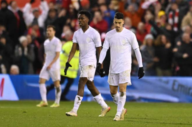 Roy Keane “dằn mặt” Maguire vì phát ngôn “nhảm nhí”, chê Arsenal tơi bời - 1