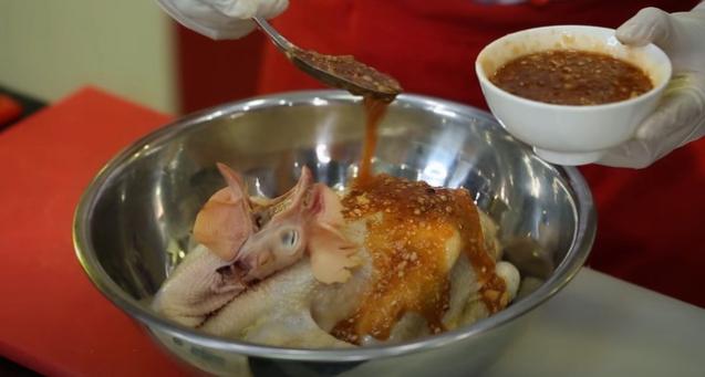 Gà luộc, kho hay rang đã chán lắm rồi, thử làm kiểu mới này xem, rất ngon và bon miệng! - 2