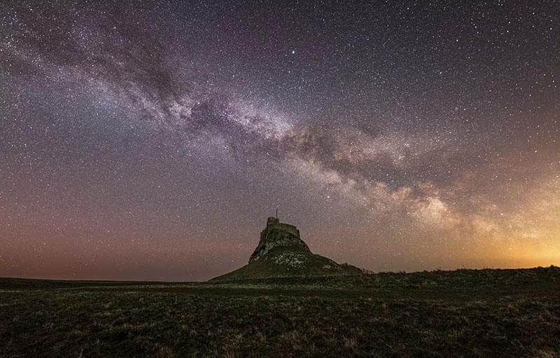 “Đã mắt” với những địa điểm ngắm mưa sao băng và cực quang đẹp nhất thế giới - 9