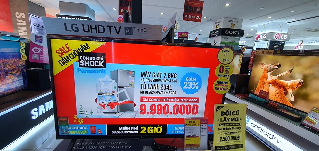 Siêu thị điện máy “dọn kho, xả hàng tồn”, Tivi giảm giá sốc lên đến 81% - 1