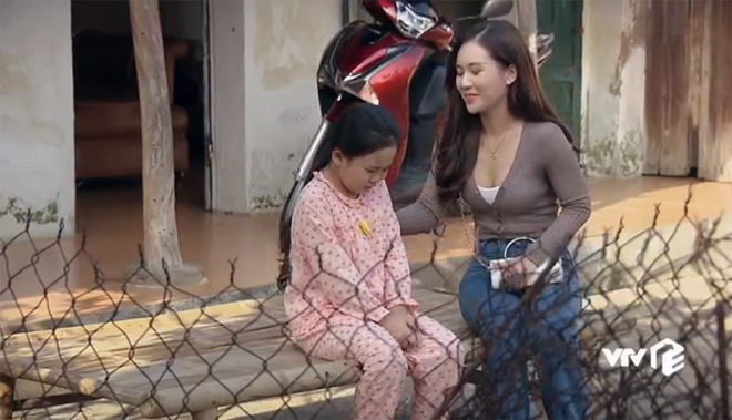 Nữ y tá gây tranh cãi màn ảnh Việt 2021 liệu có sốc bằng vợ Trường Giang? - 1