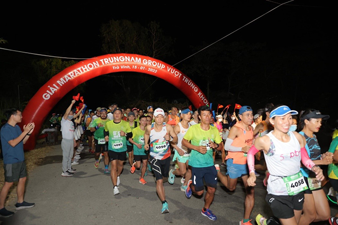 Marathon Trung Nam “Vượt trùng khơi” – tự hào chạy trên vùng biển quê hương - 1